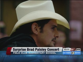 Country singer Brad Paisley makes surprise visit to Field Club Elementary School