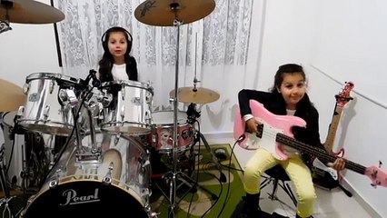Eduarda Henklein - 7 Years (COVER Drum_Bass) Pink Floyd - The Wall ✔