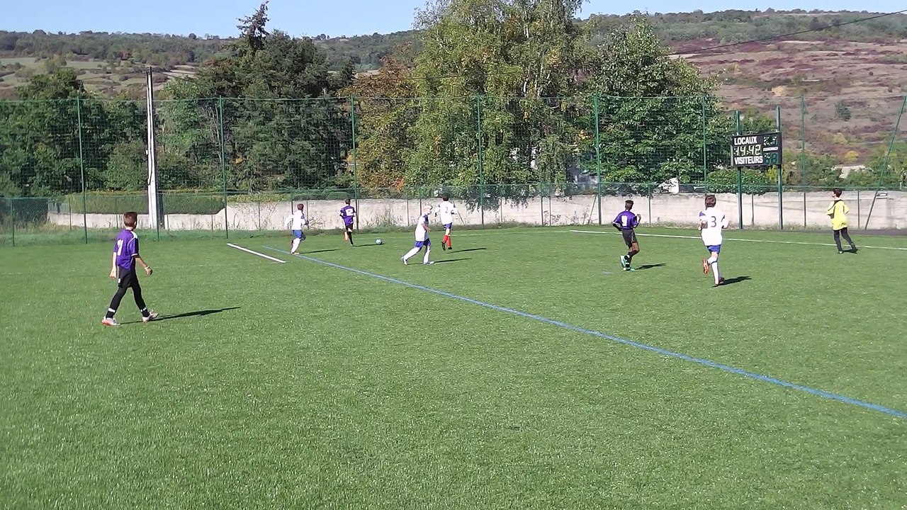 15 octobre 2016, match AS Orcines Eq1 contre Saint-Amant Tallende (8 à 1) phase de jeu d'un but