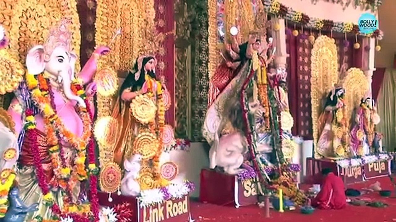 SPOTTED  Amitabh Bachchan Attends Durga Pooja