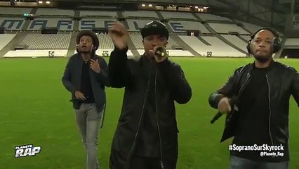 Soprano 'Le diable ne s'habille plus en prada' en  live du Stade Orange Vélodrome pour Planète Rap