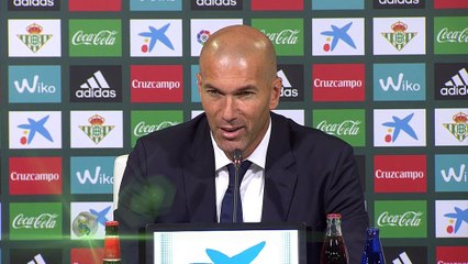 8e j. - Zidane : "Je préfère voir Cristiano mettre des buts"