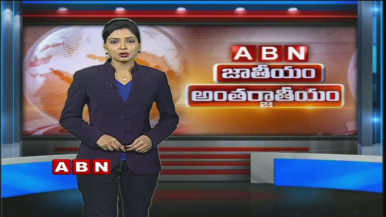 Crazy moment snake catcher releases hundreds of rat snakes, cobras into wild