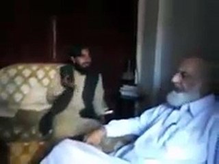Qari Ghulam Murtaza Rizvi taking Naat class from Late Syed Manzoor Ul Konain Rehmatullah Alaih