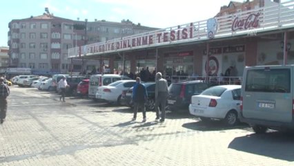 Nüfusunun Iki Katı Insan "Tost"Una Mola Veriyor