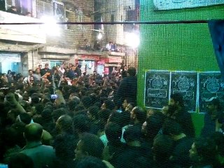 Azan Ali Akbar Mochi Gate Zanjeer Zani 2016 (1438)