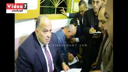 محافظ الدقهلية يعزى أسرة أحد شهداء "زغدان" ويأمر بإطلاق اسمه على مدرسة