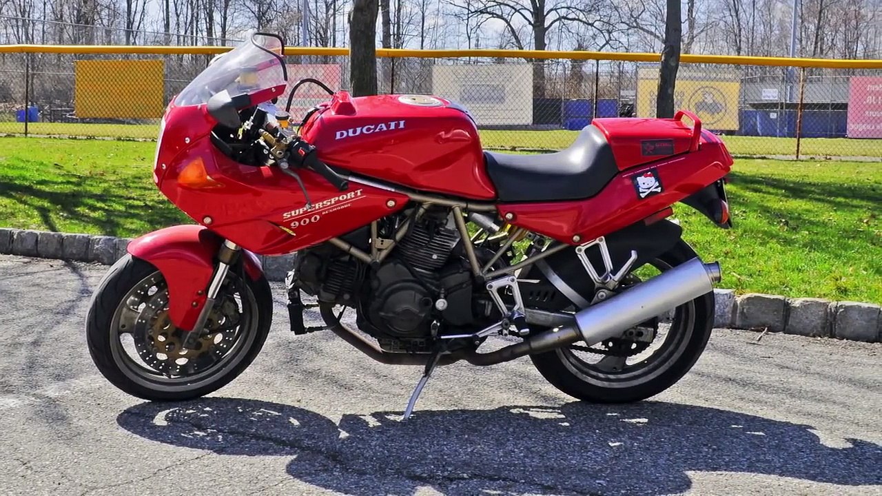 Regular Car Reviews: 1998 Ducati 900ss cr