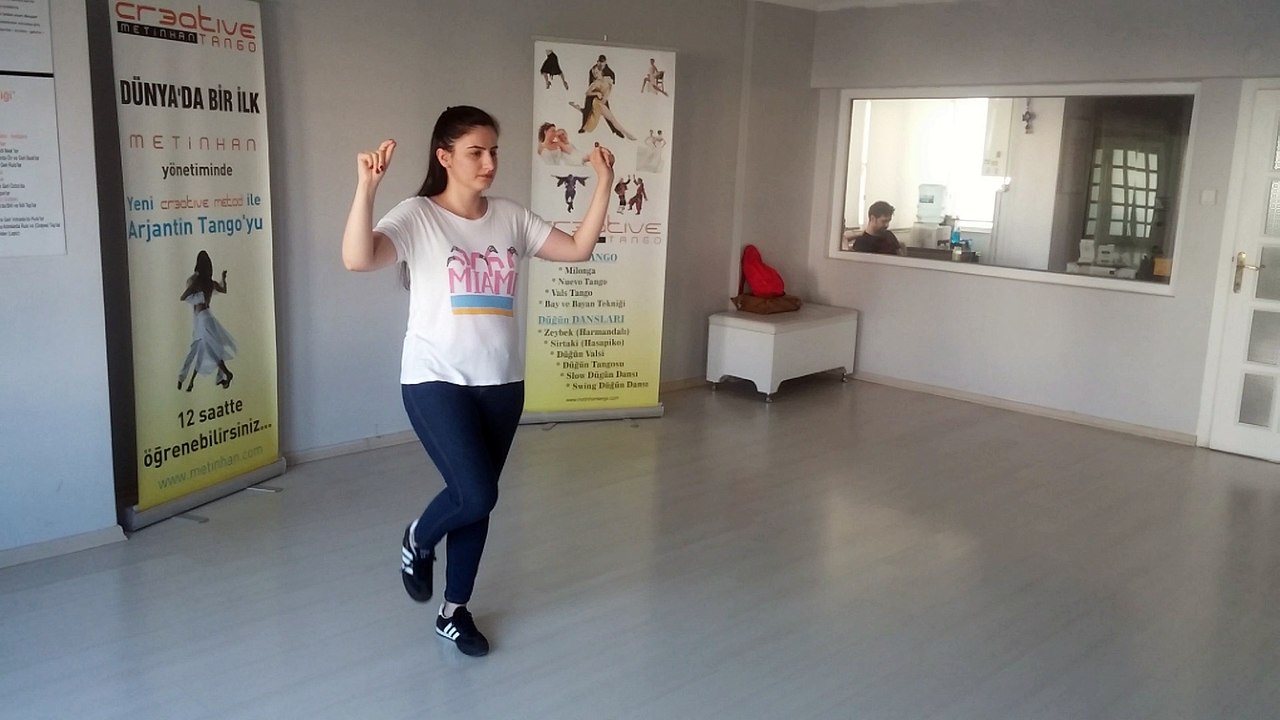 ANKARA ZEYBEK KURSU | Bayan Zeybeği | METİNHAN DANS