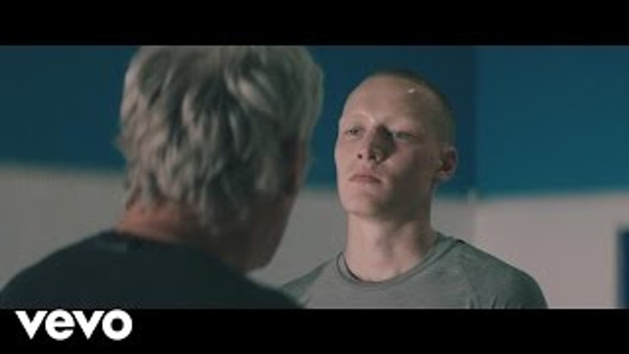 Lake Komo - Weight of Fear and Doubt (Official Video)