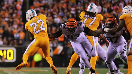 Скачать видео: Steelers fall to Dolphins