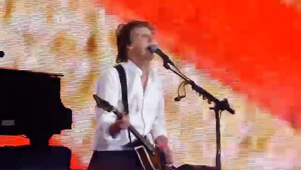 Paul McCartney -  Desert Trip  Ca  - Back in the USSR October 15 2016