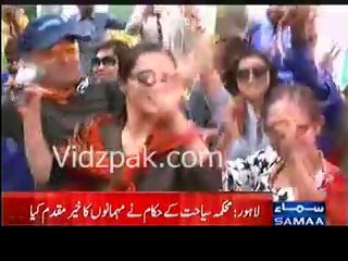 Pak-China Friendship Car Rally reaches Lahore - Chinese girls ka bhangra