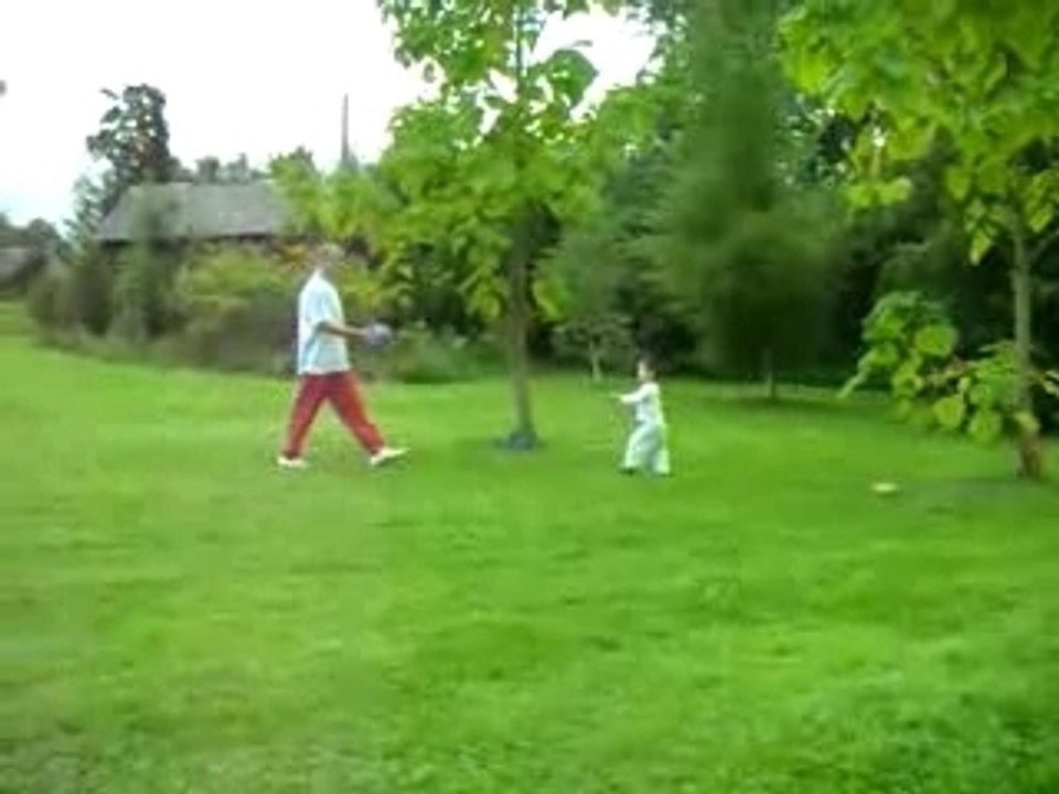 Esteban tire ds les tuuuut a papa