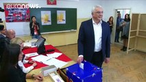 Montenegro: Djukanovic reeleito sem maioria após sufrágio sob alta tensão