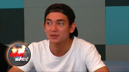 Adipati Dolken Alih Profesi Menjadi Dokter? - Hot Shot 15 Oktober 2016