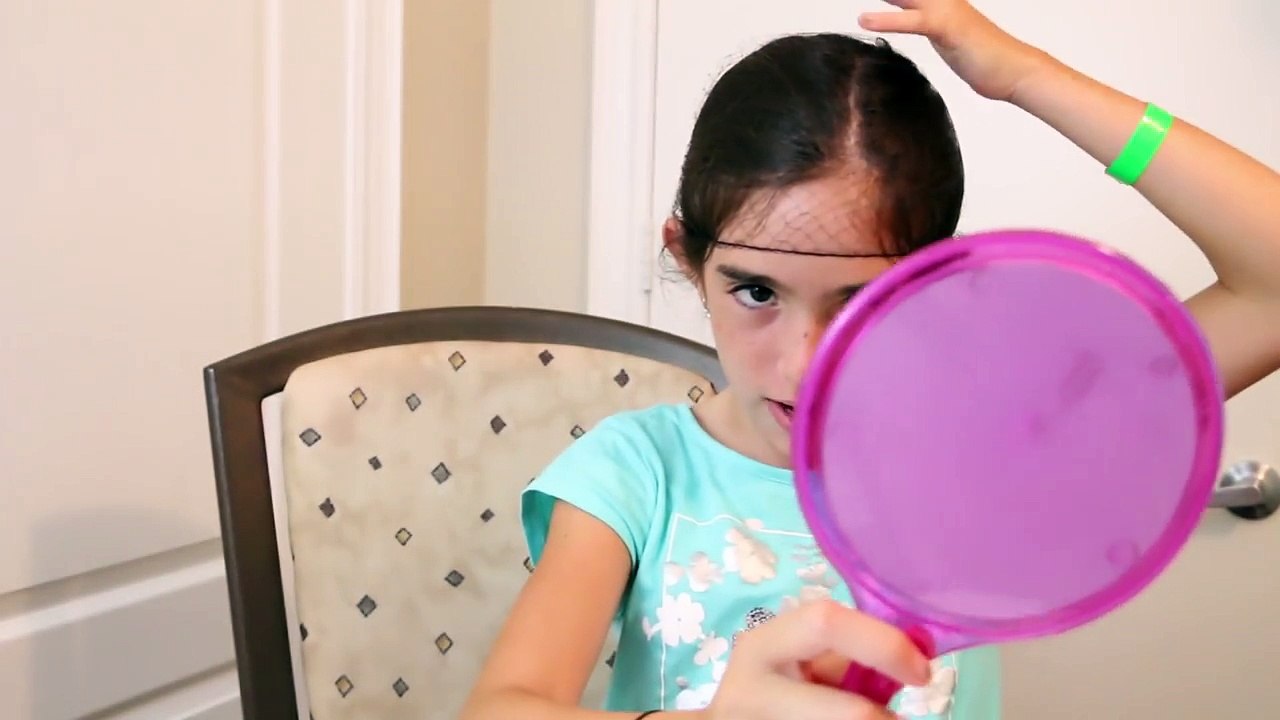 LITTLE GIRL BECOMES NEW JOKER!-2I1E-WIe0JQ