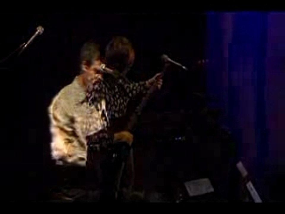 Bass Solo: Mark King (UK 2006)