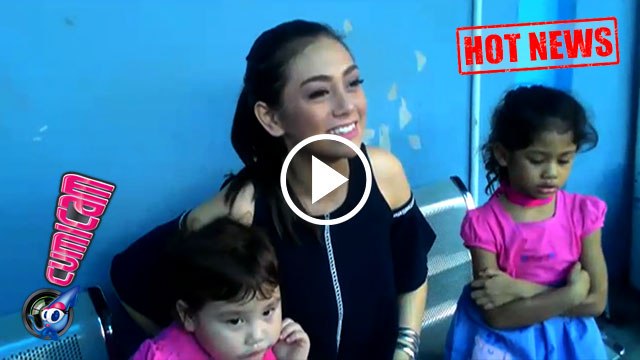 Temui Dokter Kandungan, Celine Evangelista Hamil? - Cumicam 17 Oktober 2016
