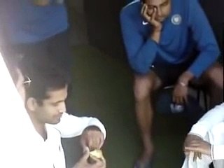 Indian Cricket Dressing Room Comedy, Dhoni, Kumble funny moments