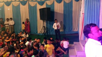 उत्तराखण्ड की संस्कृति को दिल्ली जैसे तेज़ शहर में बचा के रखना मुश्किल काम है, आपने बचा के रखा, बहुत बधाई|