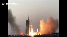 China launches Shenzhou-11 manned spacecraft successfully