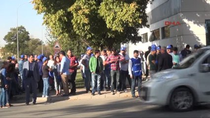 Batman Petrol Işçileri Batman'da Yarım Günlük Iş Bıraktı