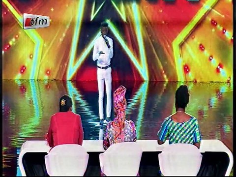 Elaj Keita, le sénégalais qui a bluffé le jury de L'Afrique a un incroyable talent par des chants français en Mbalakh
