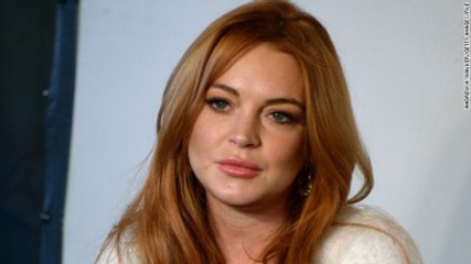 Donald Trump: Lindsay Lohan Yatakta Harika Olur
