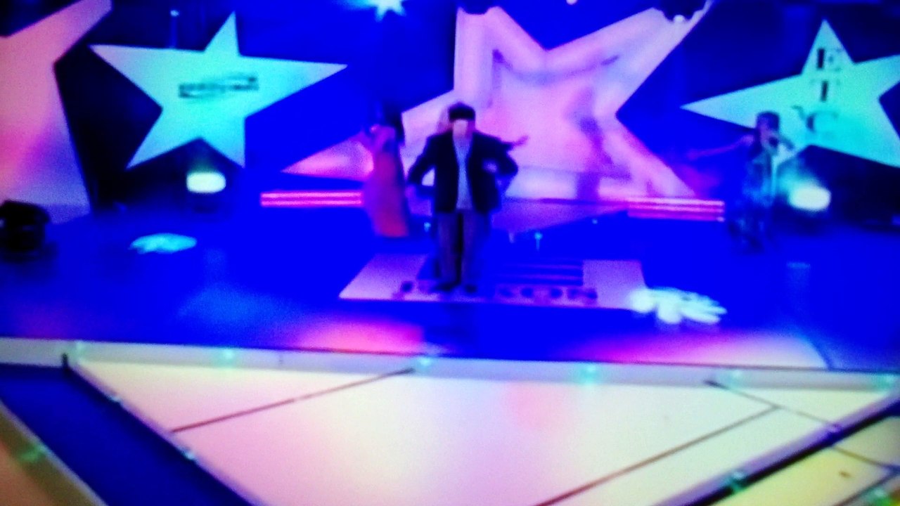 Hysi dhe Zyra-Kqyr Ne Shoqe