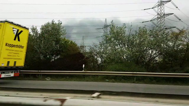 Pelo menos um morto em explosão de fábrica química
