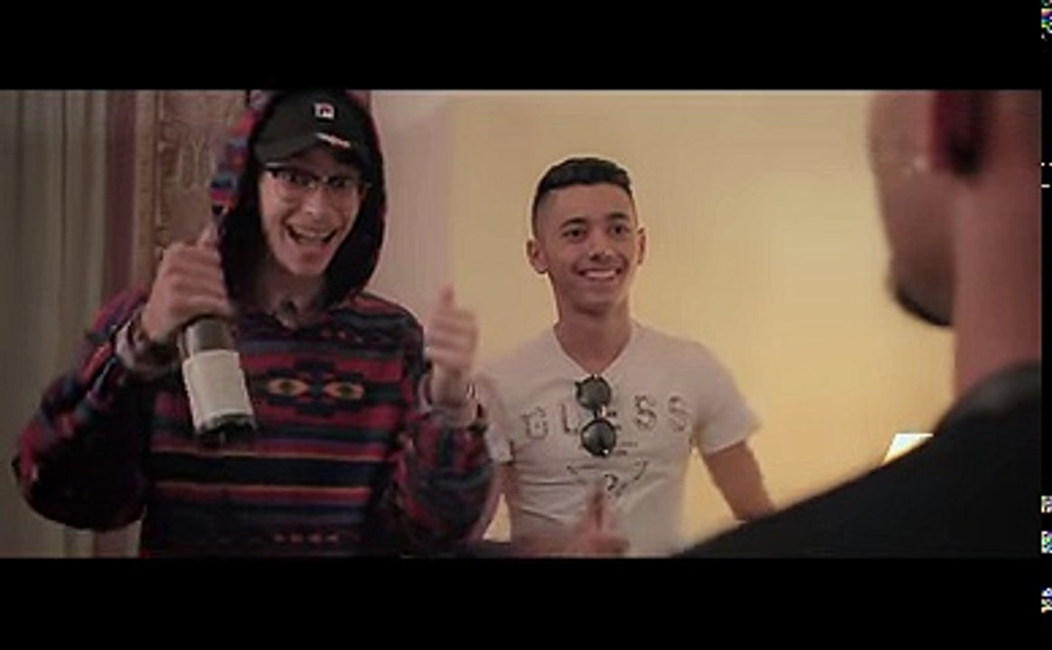 Miss Serbia - L'argent fait le bonheur (feat. Swagg Man)