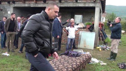 Report TV - Basha takim me banorët e përmbytur