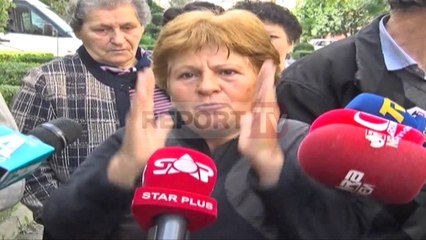 Download Video: Report TV - Shkodër, prishen lulishtet për rrugë banorët në protestë: Jemi kundër