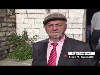 Download Video: Report TV - Gjirokastër, nostalgjikët përkujtojnë 108-vjetorin e lindjes së Enver Hoxhës