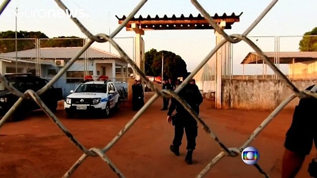 Confrontos em duas prisões do Brasil fazem 18 mortos em 24 horas