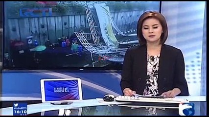 Tim Puslabfor Gelar Olah TKP di JPO Pasar Minggu