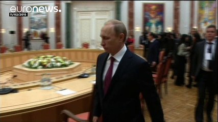 Ucrânia: Merkel, Hollande, Putin e Porochenko com reunião marcada em Berlim