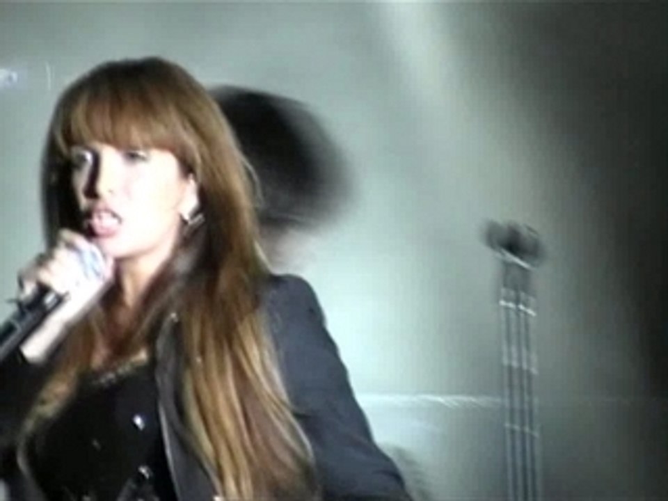 12 MÉFIE TOI DE MOI DOUDOU MONS 2007