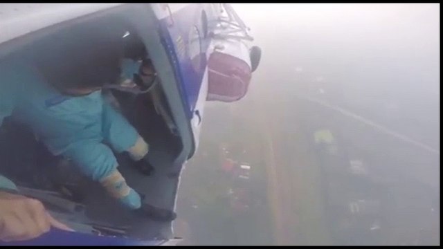 Kinh ngạc nhìn cô gái Hà Nội nhảy dù từ độ cao 1000m