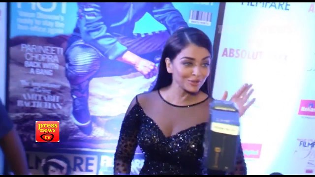 Aishwarya Rai At Filmfare Glamour Style Awards 2016 Bollywood Awards 2016