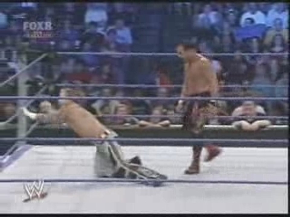 WWe SmackDown 17/08/07 Chavo Guerrero Vs Shannon Moore