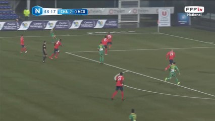 Frappe complètement ratée.