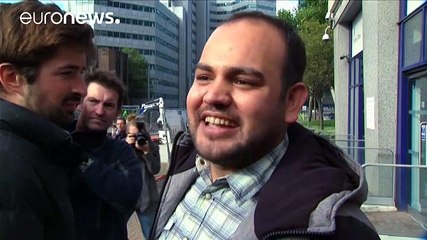 Британія прийняла першу групу неповнолітніх біженців з табору Кале