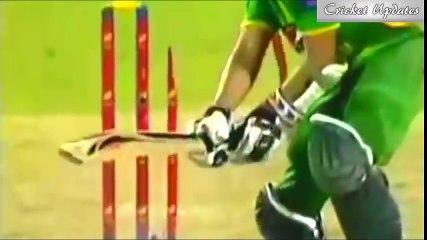 Best Destructive Pace Bowling in Cricket ● Stumps Broken ● Stumps Flying in Air ●