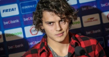Hollandalılar, Enes Ünal'ı Ibrahimovic'e Benzetiyor