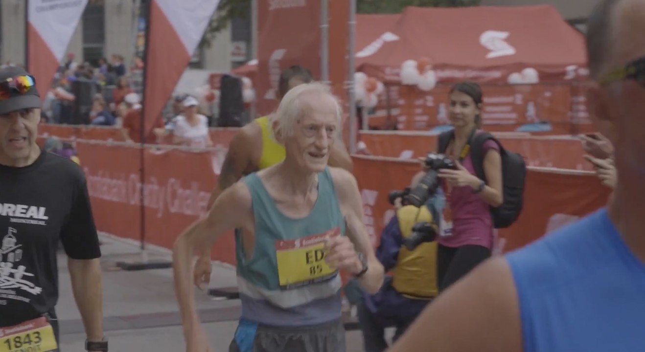 À 85 ans, il pulvérise un record du monde de marathon