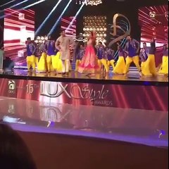 Mahira Khan Lux Style Awards Performance 2016