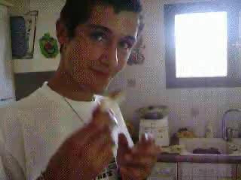 1ere video d Adri été 2005