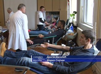 Sve više dobrovoljnih davalaca krvi među srednjoškolcima, 18. oktobar 2016. (RTV Bor)